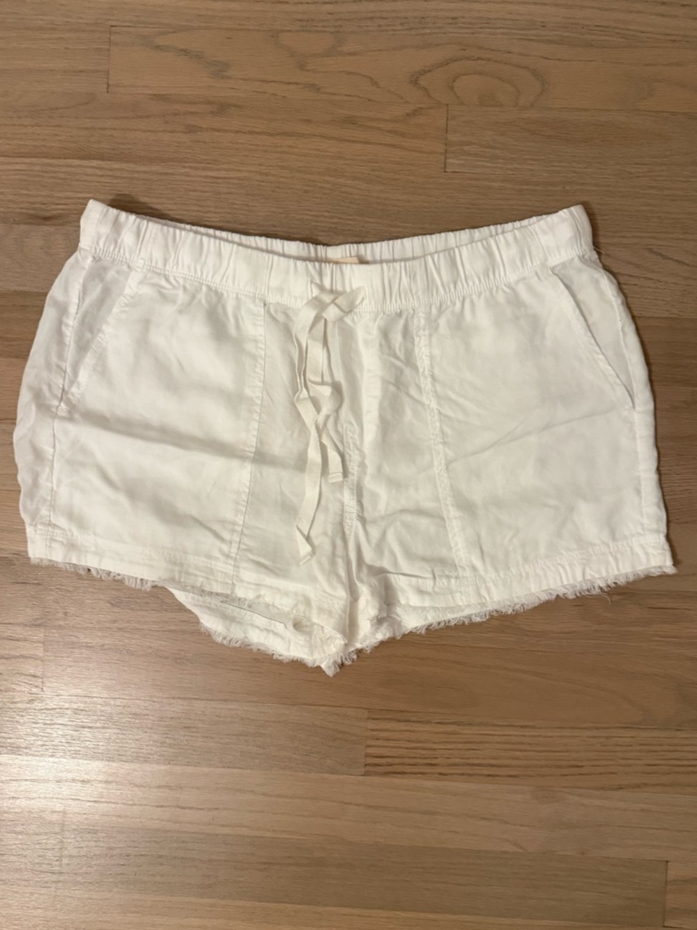 Cloth & Stone White Cover-Up Shorts